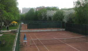 Теннисный корт в Крылатском